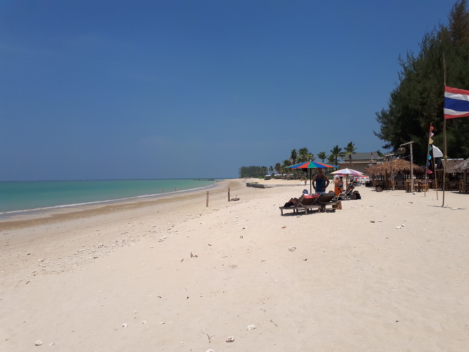 Foto de Hat Thap Tawan Beach - lugar popular entre los conocedores del relax