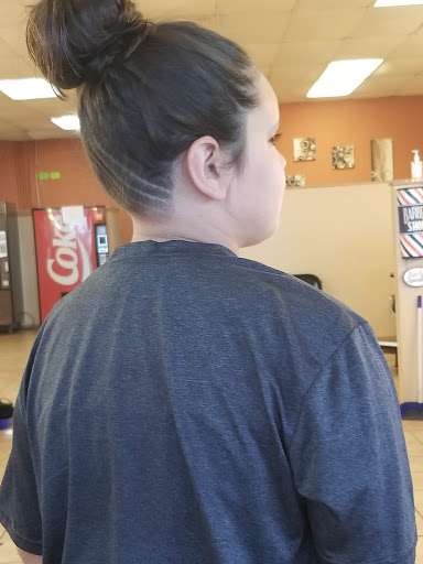 Barber Shop «601 Barbershop and Salon», reviews and photos, 236 Bedford Euless Rd, Hurst, TX 76053, USA