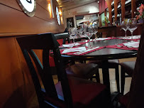 Atmosphère du Restaurant vietnamien La Baie d' Halong à Roscoff - n°6