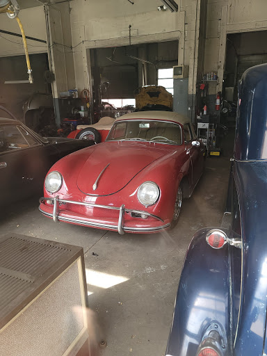 Car Dealer «Lakeside Auto Brokers», reviews and photos, 1331 S Tejon St, Colorado Springs, CO 80905, USA