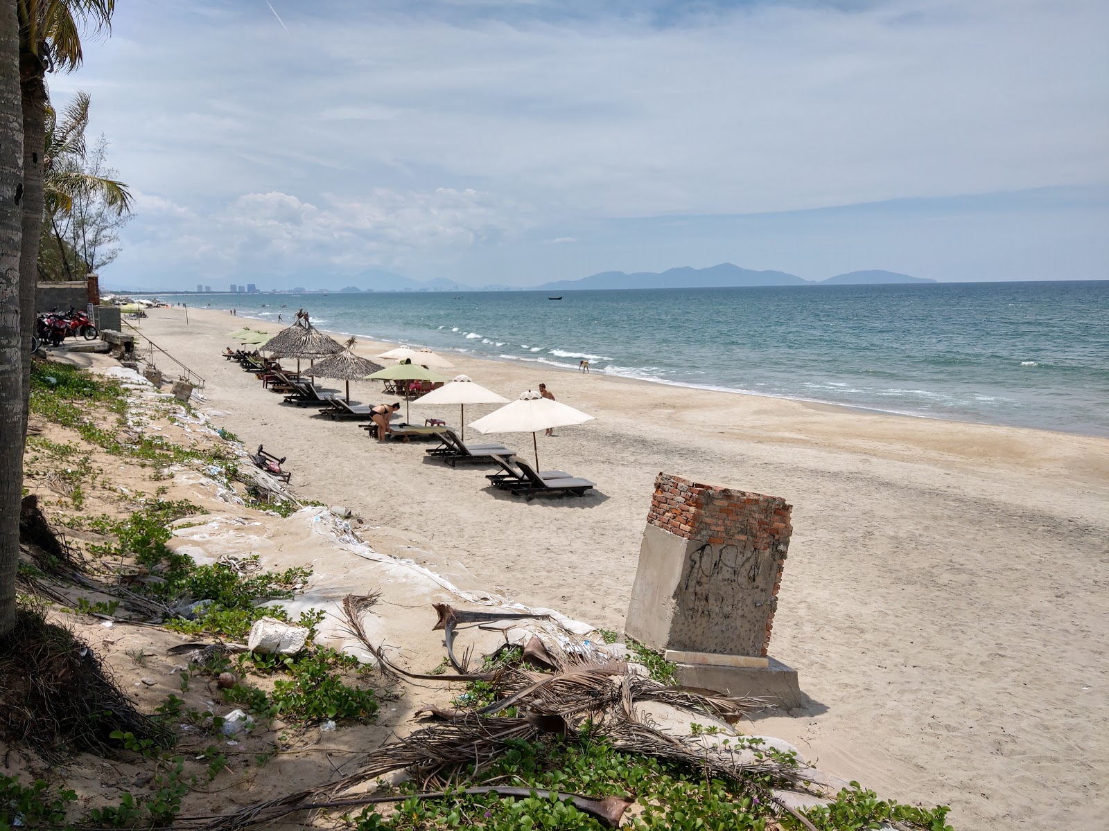 Φωτογραφία του Cua Dai Beach II και η εγκατάσταση