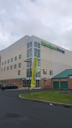 Storage Facility «Extra Space Storage», reviews and photos, 590 Revere Beach Pkwy, Revere, MA 02151, USA