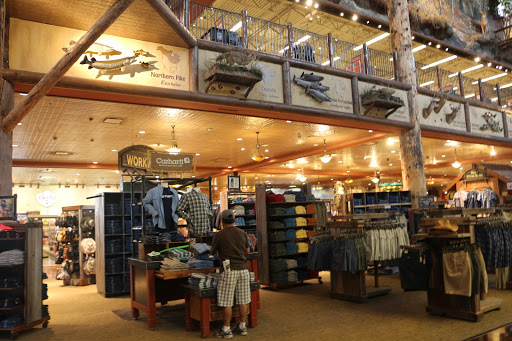 Sporting Goods Store «Bass Pro Shops», reviews and photos, 6425 Daniel Burnham Dr, Portage, IN 46368, USA