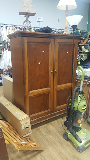 Thrift Store «Goodwill Store Whitehall», reviews and photos, 52 Robinwood Ave, Columbus, OH 43213, USA