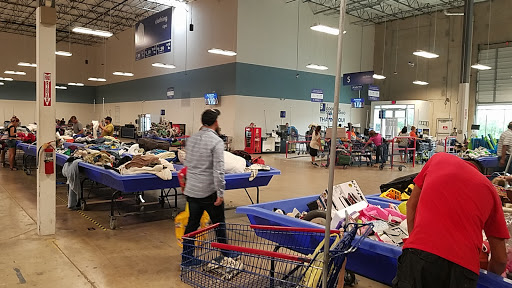 Thrift Store «Goodwill Clearance Center & Donation Station», reviews and photos, 4810 Eisenhauer Rd #240, San Antonio, TX 78218, USA