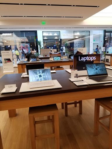 Computer Store «Microsoft Store», reviews and photos, 2855 Stevens Creek Blvd #1135, Santa Clara, CA 95050, USA