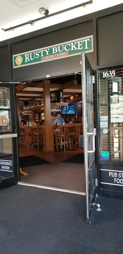 Shopping Mall «Shops On Lane Avenue», reviews and photos, 1675 W Lane Ave, Upper Arlington, OH 43221, USA