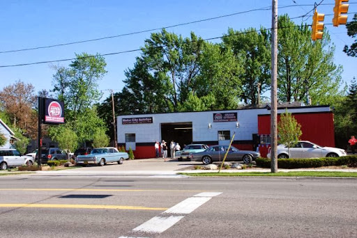 Motor City Auto Spa en Royal Oak