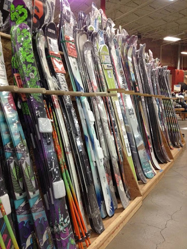 Sporting Goods Store «Sports Basement Bryant St.», reviews and photos, 1590 Bryant St, San Francisco, CA 94103, USA