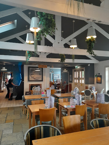 Comments and reviews of The Butter Cross - JD Wetherspoon