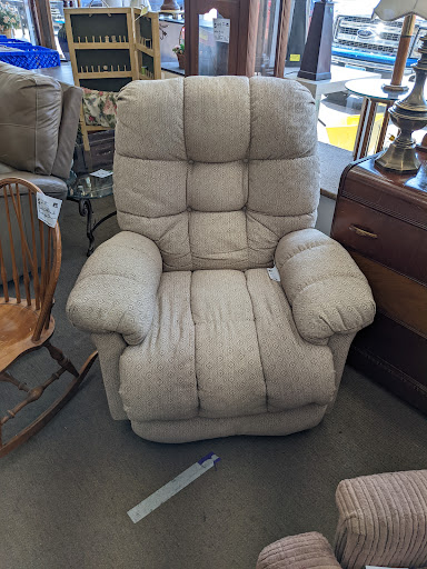 Thrift Store «Hidden Treasures Thrift Store», reviews and photos, 2915 Pentagon Dr, Minneapolis, MN 55418, USA