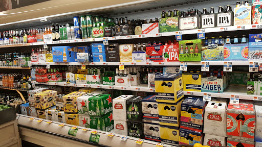 Grocery Store «Stop & Shop», reviews and photos, 31-06 Farrington St, Flushing, NY 11354, USA