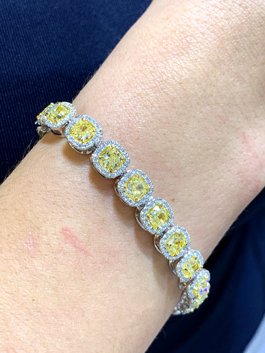 Jewelry Store «The Diamond Factory of Ann Arbor», reviews and photos, 668 Briarwood Cir, Ann Arbor, MI 48108, USA