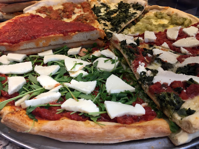 Best Deep Dish pizza place in Philadelphia - Joe's Pizza Philly