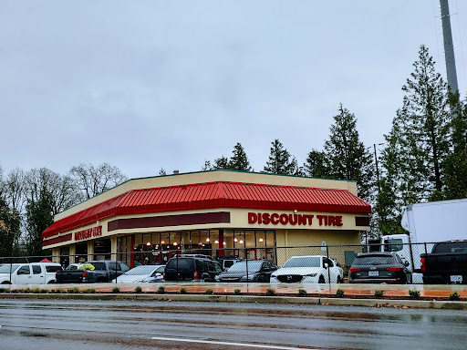 Tire Shop «Discount Tire Store - Clackamas, OR», reviews and photos, 8380 SE Sunnyside Rd, Clackamas, OR 97015, USA