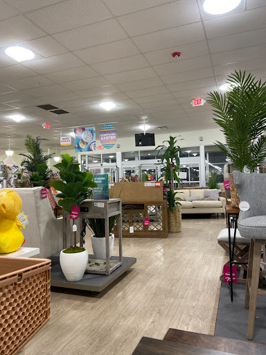 Department Store «T.J. Maxx & HomeGoods», reviews and photos, 221 N West End Blvd, Quakertown, PA 18951, USA
