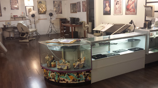 Carpe Diem Dermal Art Studio, 1991 Parsons Ave, Columbus, OH 43207, USA, 