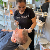 Roxc Beauté Skincare & Wax Center - Photo 6 - Car repair in Kearny, NJ, Newark