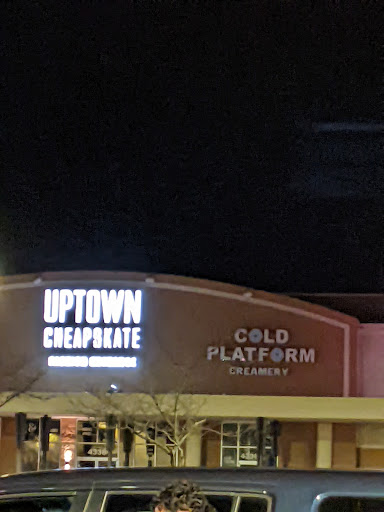 Clothing Store «Uptown Cheapskate», reviews and photos, 4338 Pouncey Tract Rd, Glen Allen, VA 23060, USA