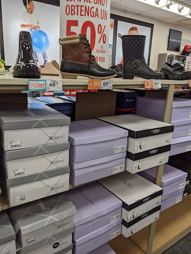 Shoe Store «Rack Room Shoes», reviews and photos, 2809 Battleground Ave, Greensboro, NC 27455, USA