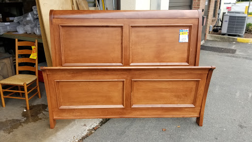 Furniture Store «Warehouse Showrooms», reviews and photos, 5641 General Washington Dr k, Alexandria, VA 22312, USA