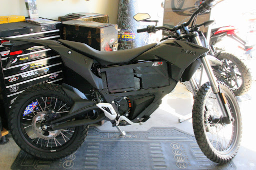 Motor Scooter Dealer «Hollywood Electrics», reviews and photos, 901 N Fairfax Ave, Los Angeles, CA 90046, USA