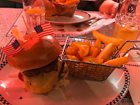 Hamburger du Restaurant américain Tommy's Diner à Mondeville - n°16