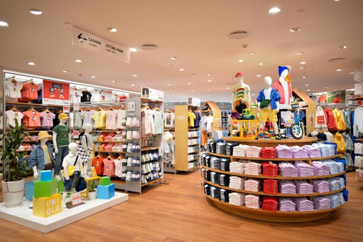 UNIQLO Vincom Phạm Ngọc Thạch