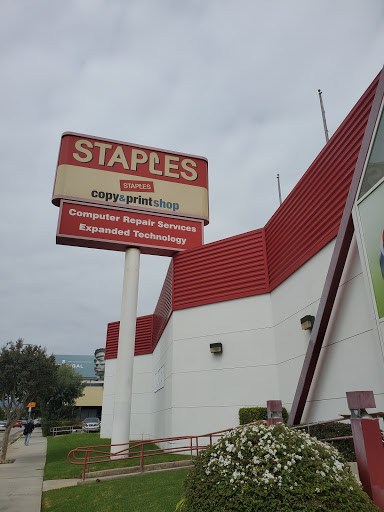 Office Supply Store «Staples», reviews and photos, 2052 S Bundy Dr, West Los Angeles, CA 90025, USA