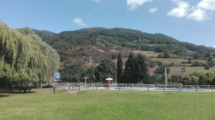 Pola de Lena Sports Center - C. el Masgaín, s/n, 33630 Pola de Lena, Asturias, Spain