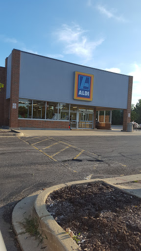 Supermarket «ALDI», reviews and photos, 375 W Higgins Rd, Hoffman Estates, IL 60169, USA