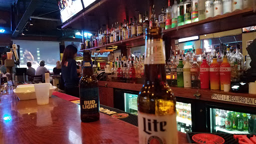 Bowling Alley «Crest Hill Lanes & Keglers Sportsbar and Grill», reviews and photos, 905 Theodore St, Crest Hill, IL 60403, USA