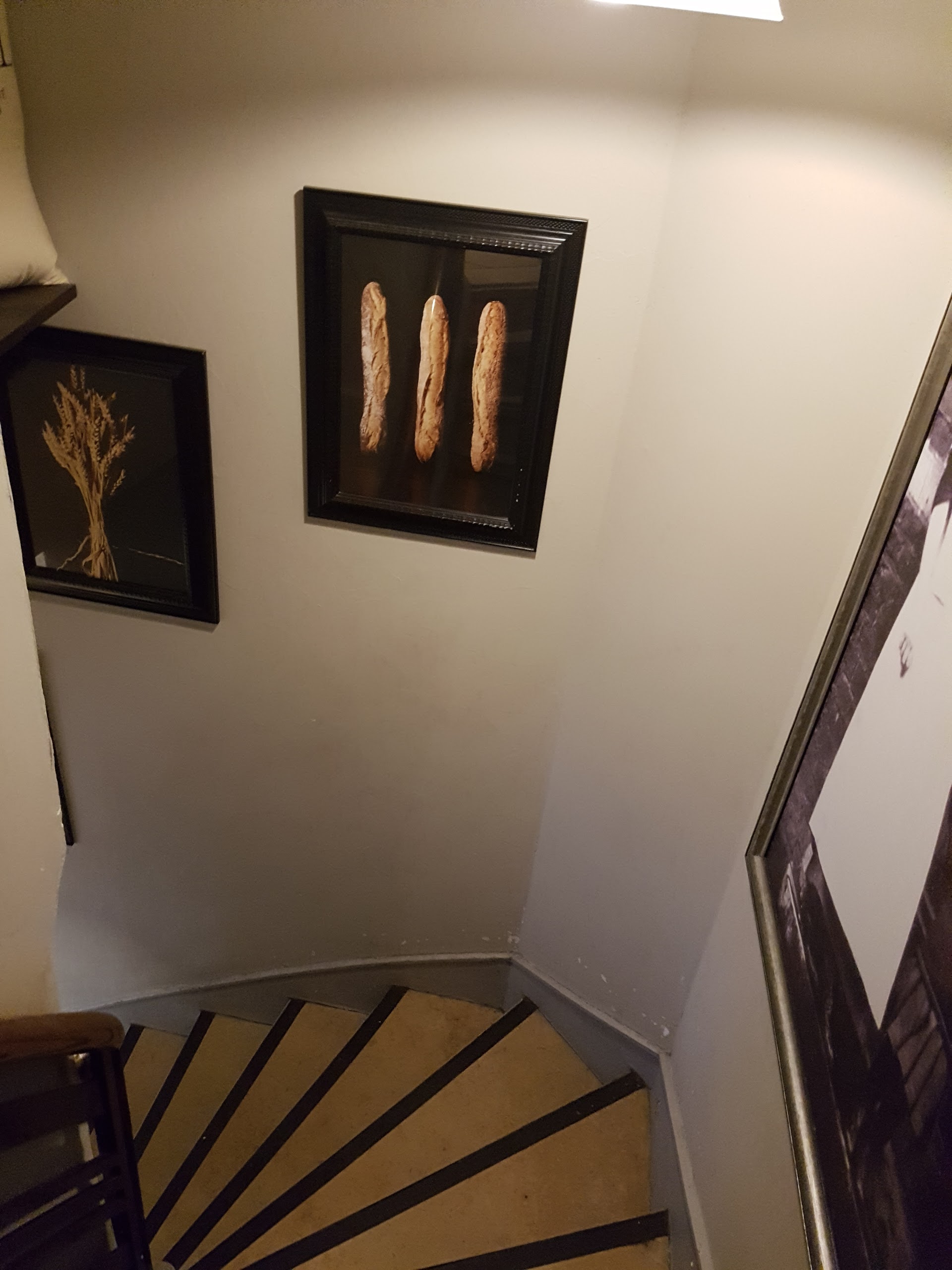 Photo n° 5 de l'avis de Y.. fait le 25/03/2017 à 20:51