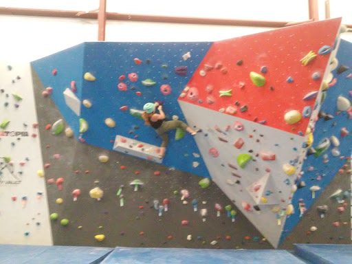 Gym «Gravity Vault Indoor Rock Gyms», reviews and photos, 6 Neptune Rd, Poughkeepsie, NY 12601, USA