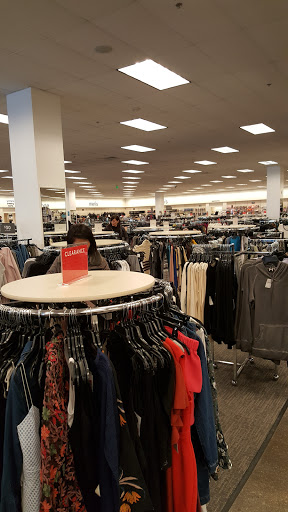 Department Store «Nordstrom Rack Rookwood Pavilion», reviews and photos, 2692 Madison Rd, Cincinnati, OH 45208, USA