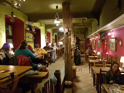 Restauracja Kurna Chata - Wejście od Ul. Odrzańskiej, Odrzańska 24-29/29, 50-114 Wrocław, Poland