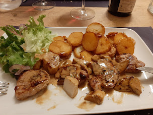 Photo n°36 de Auberge LES JOLIS COEURS - Fondue, Raclette, Spécialités Vosgiennes (proche de Gerardmer, La Bresse, Ventron) à Thiéfosse ()