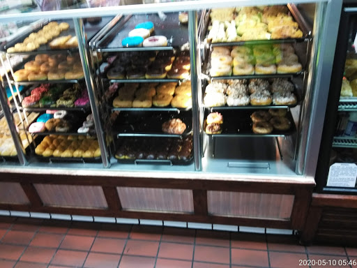 Coffee Shop «Yum Yum Donuts», reviews and photos, 15900 Pioneer Blvd, Norwalk, CA 90650, USA
