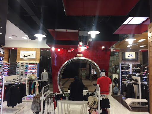 Shoe Store «Shoe Palace», reviews and photos, 1065 Brea Mall, Brea, CA 92821, USA