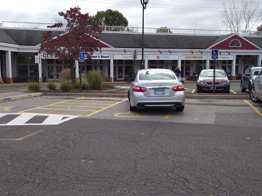Shopping Mall «Goodwives Shopping Center», reviews and photos, 25 Old Kings Hwy N, Darien, CT 06820, USA