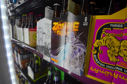 Liquor Store «Esplanade Wine & Spirits», reviews and photos, 2948 W Euclid Ave, Arlington Heights, IL 60005, USA