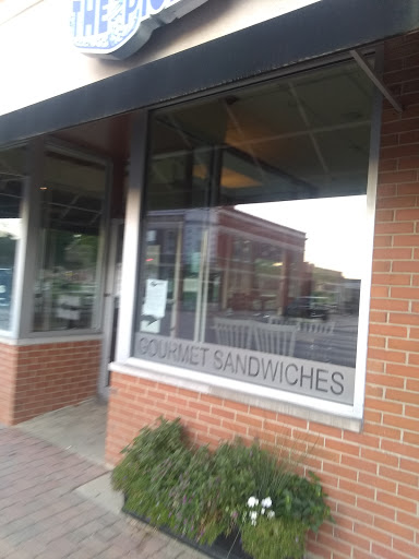 Sandwich Shop «The Picnic Basket», reviews and photos, 501 N Milwaukee Ave, Libertyville, IL 60048, USA