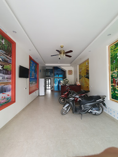 Nhà Nghỉ Mạnh Hùng