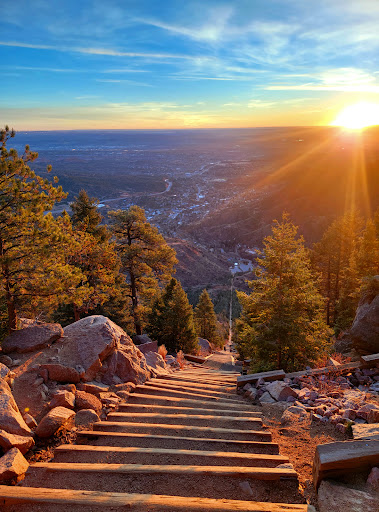 Manitou Incline