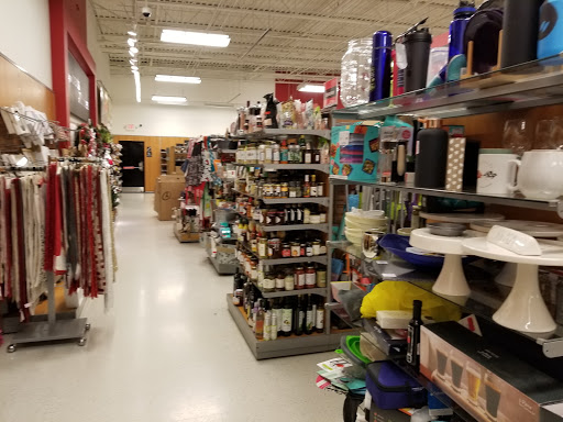 Department Store «T.J. Maxx», reviews and photos, 3219 Rolling Oaks Blvd, Kissimmee, FL 34747, USA