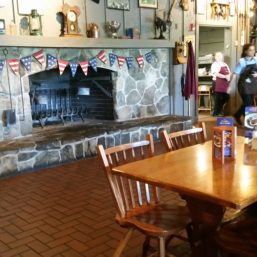 American Restaurant «Cracker Barrel Old Country Store», reviews and photos, 145 Prospect Hill Rd, East Windsor, CT 06088, USA