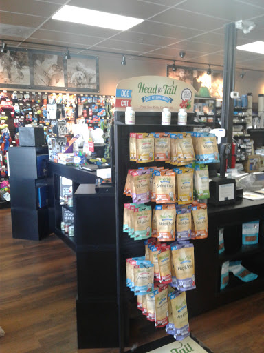 Pet Supply Store «Pet Valu», reviews and photos, 4394 Eastgate Square Dr, Cincinnati, OH 45245, USA