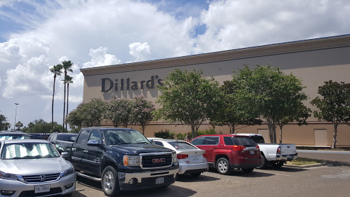 MAC Cosmetics, 2200 S 10th St, McAllen, TX 78503, USA, 