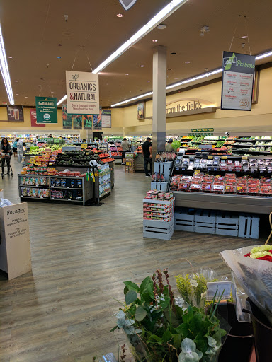 Grocery Store «Safeway», reviews and photos, 7414 Little River Turnpike, Annandale, VA 22003, USA