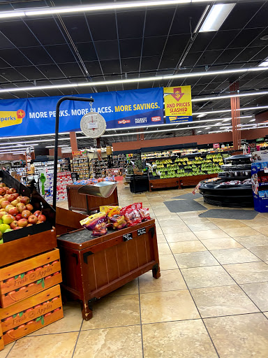 Supermarket «Giant Eagle Supermarket», reviews and photos, 873 Refugee Rd, Pickerington, OH 43147, USA